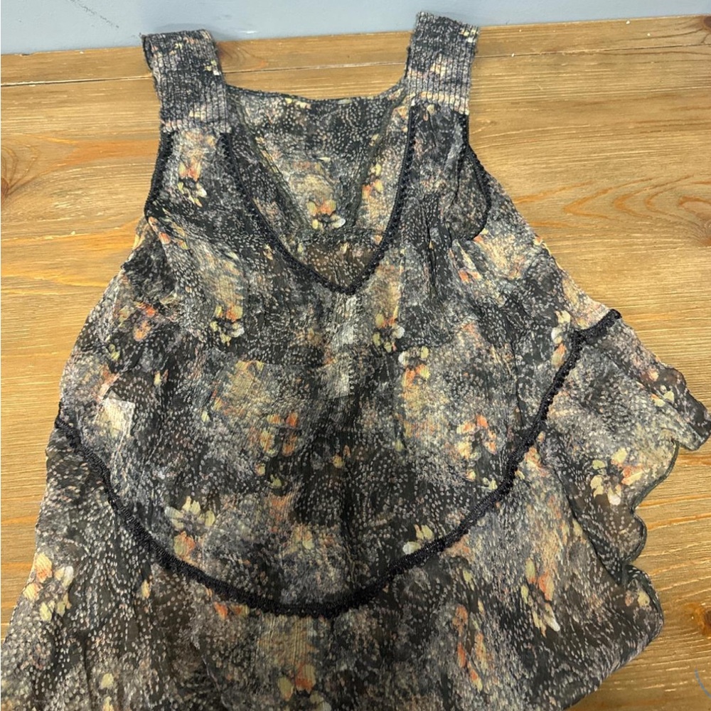 Floral Print Sleeveless Top